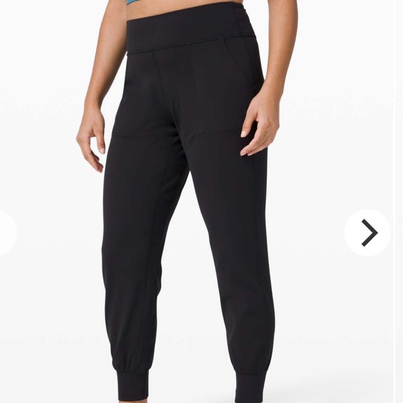 NWOT $98 Lululemon Align Jogger 28"
Black - Picture 3 of 10